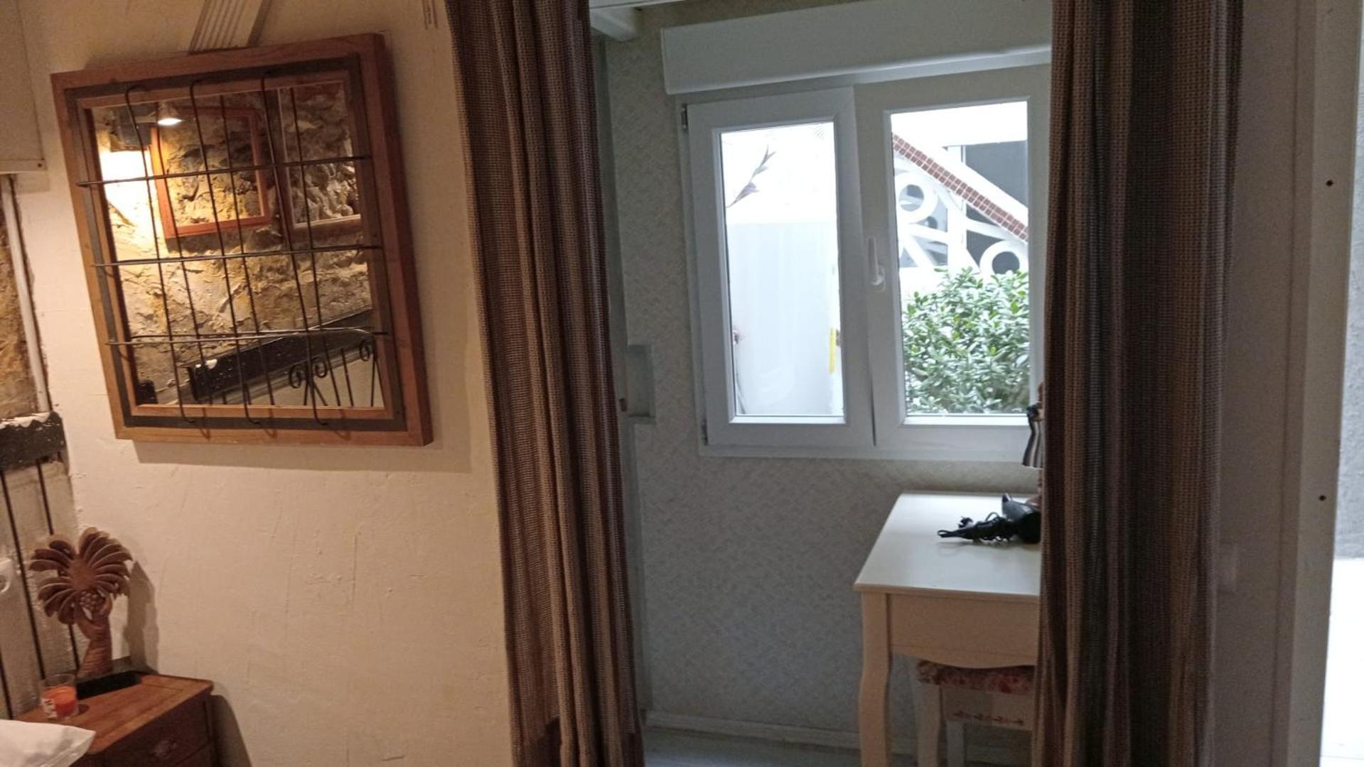 Private Rooms Barcelona Exterior foto