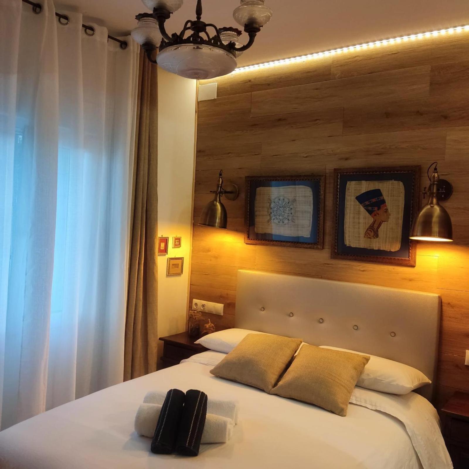 Private Rooms Barcelona Exterior foto