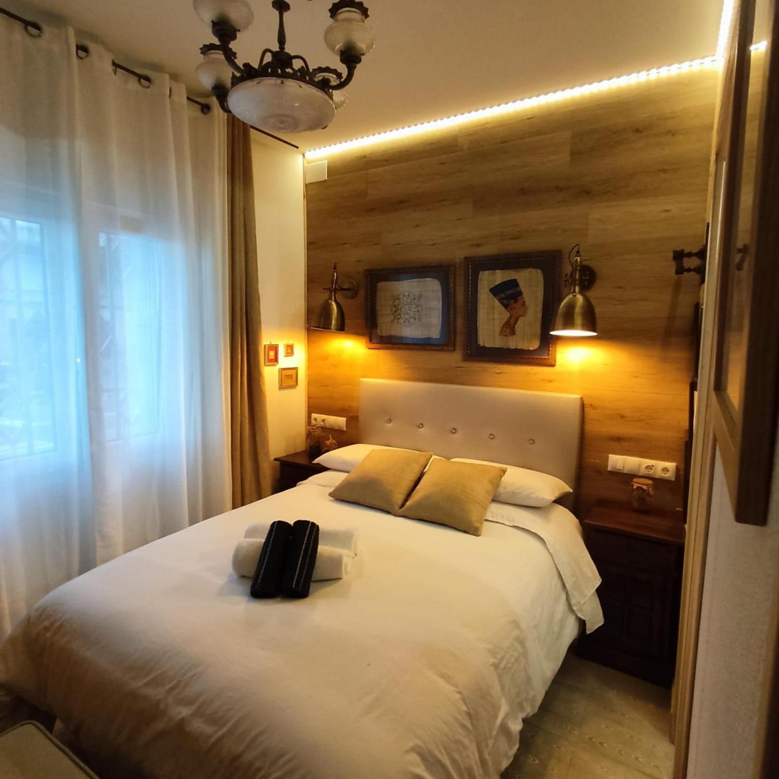 Private Rooms Barcelona Exterior foto