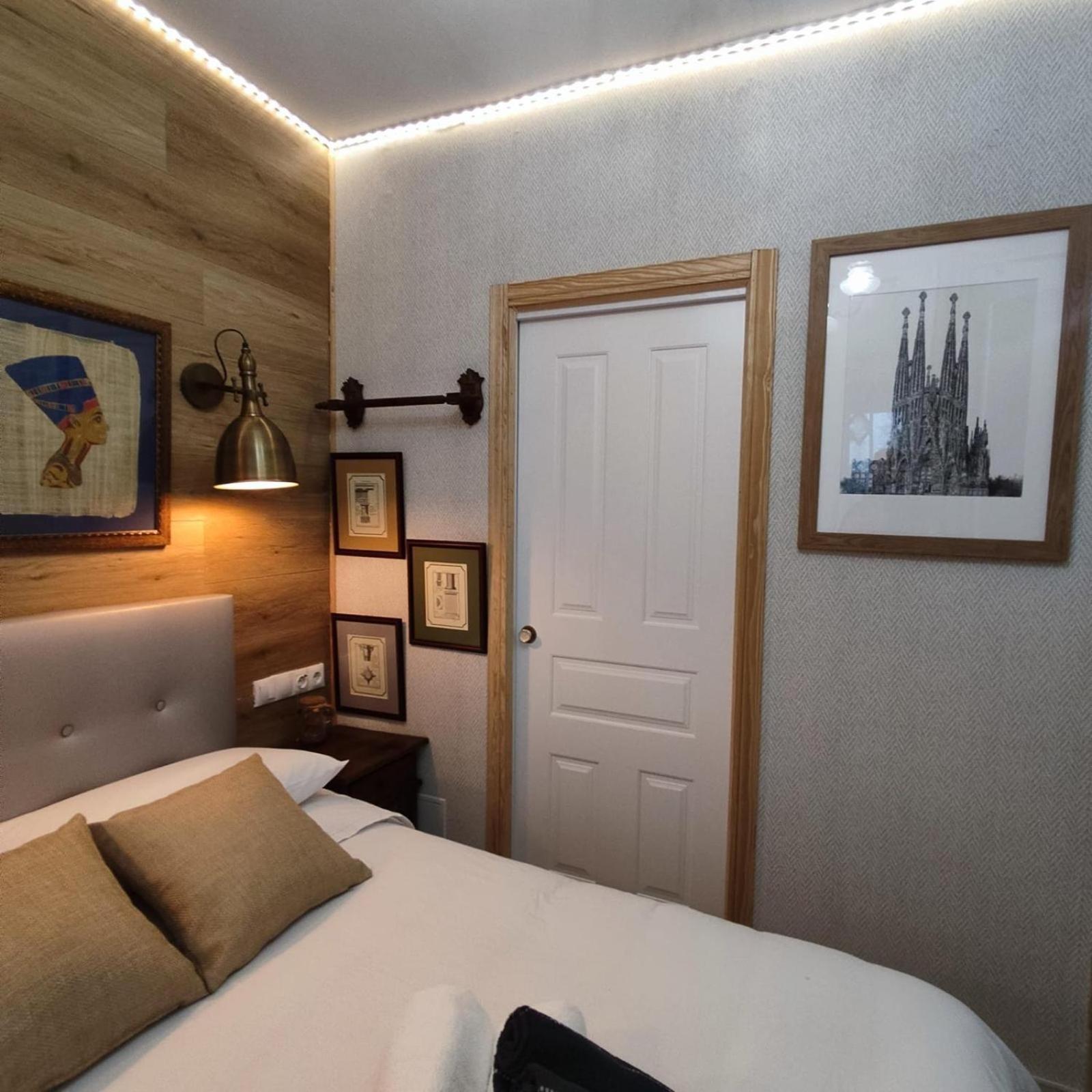 Private Rooms Barcelona Exterior foto